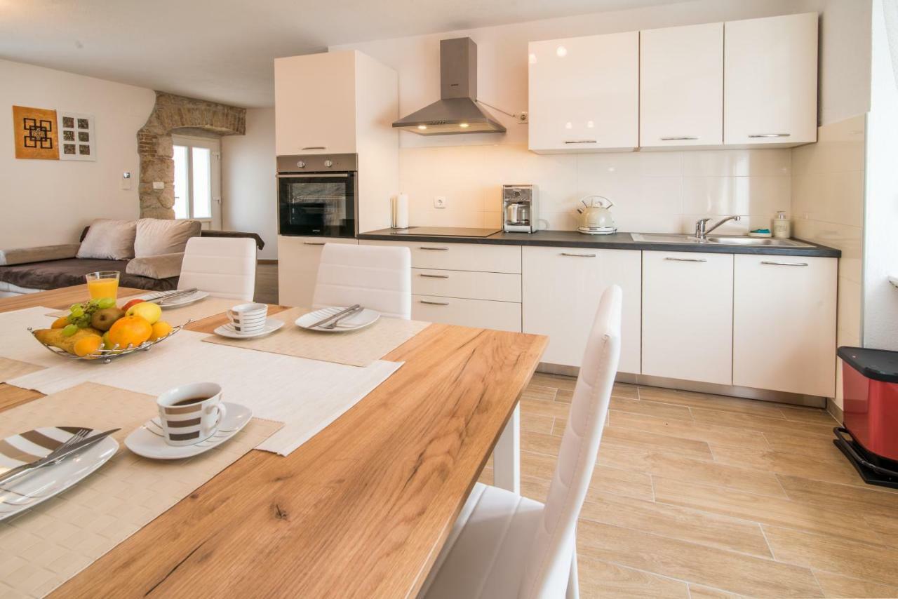 Apartman Tara *