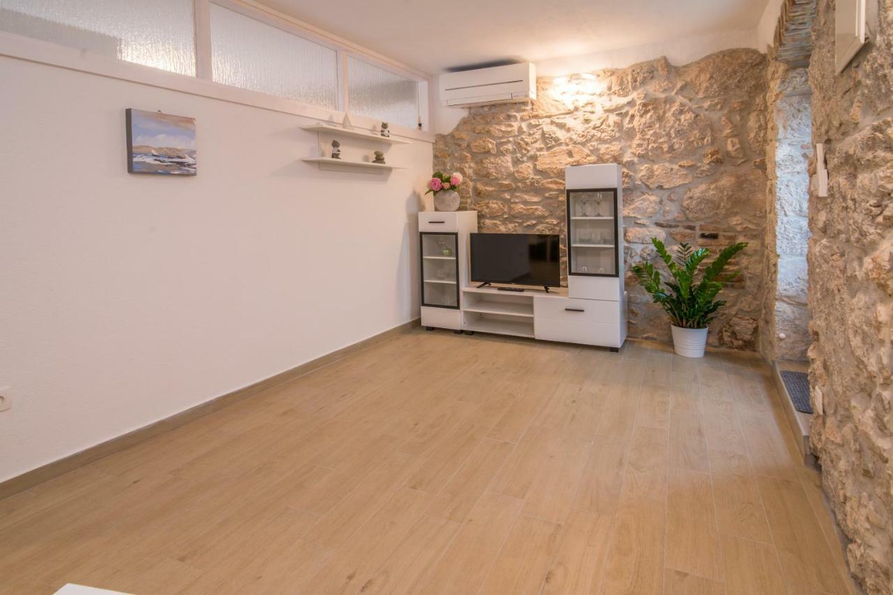 Tara Apartmán *